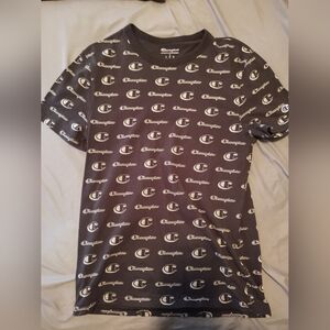 Champion T-shirt Men's Small T-shirt.  Excellent Condition.